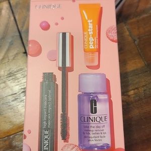 Clinical High on Lashes makeup set